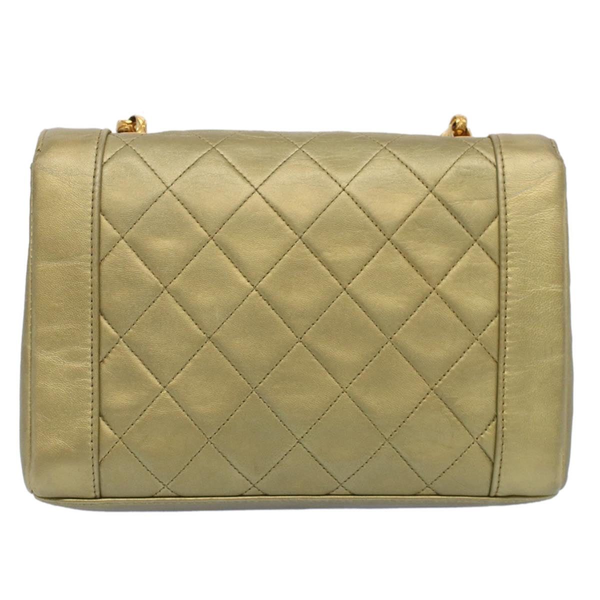 Chanel Chanel Matelasse Turn Lock Chain Shoulder Bag Size ONE SIZE - 2 Thumbnail