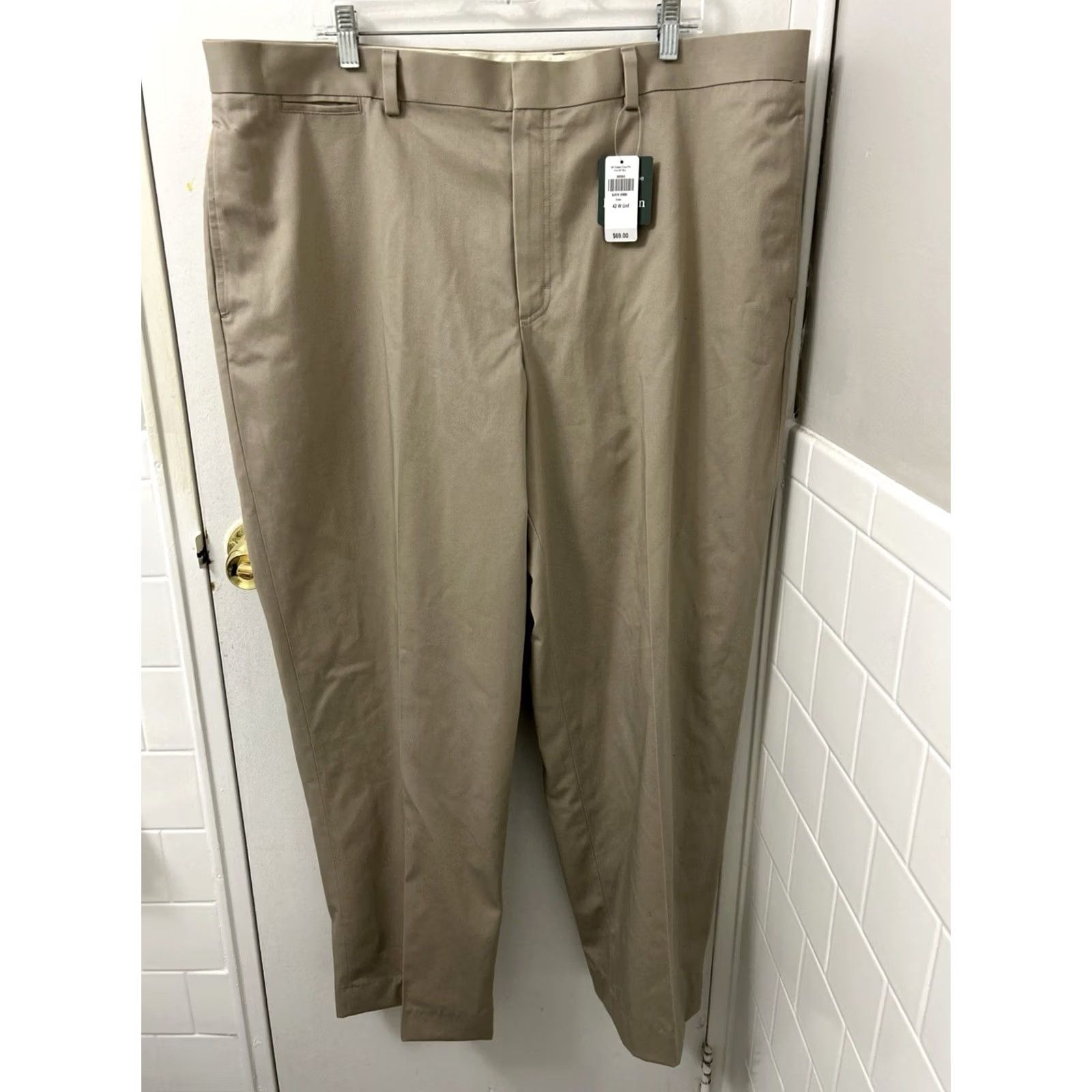 Vintage VINTAGE: No LLBean Pants Mens 42x31 Natural Fit Wrinkle Free Chino Khaki Trousers 262553 Size US 42 / EU 58 - 2 Thumbnail