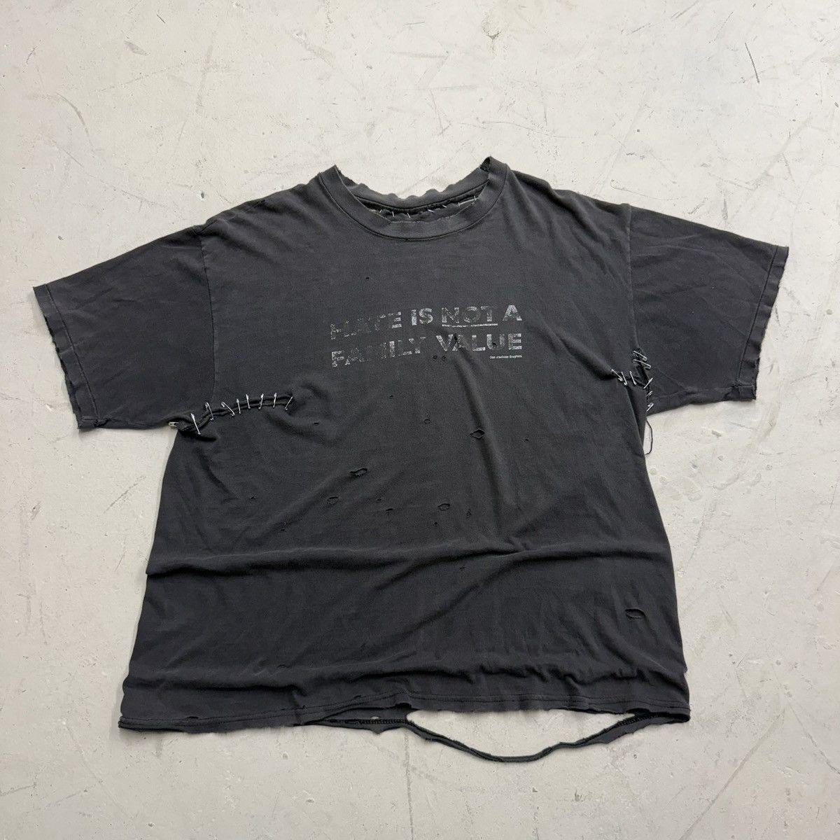 Vintage 90s vintage faded & thrashed hate tee Size US XL / EU 56 / 4 - 1 Thumbnail