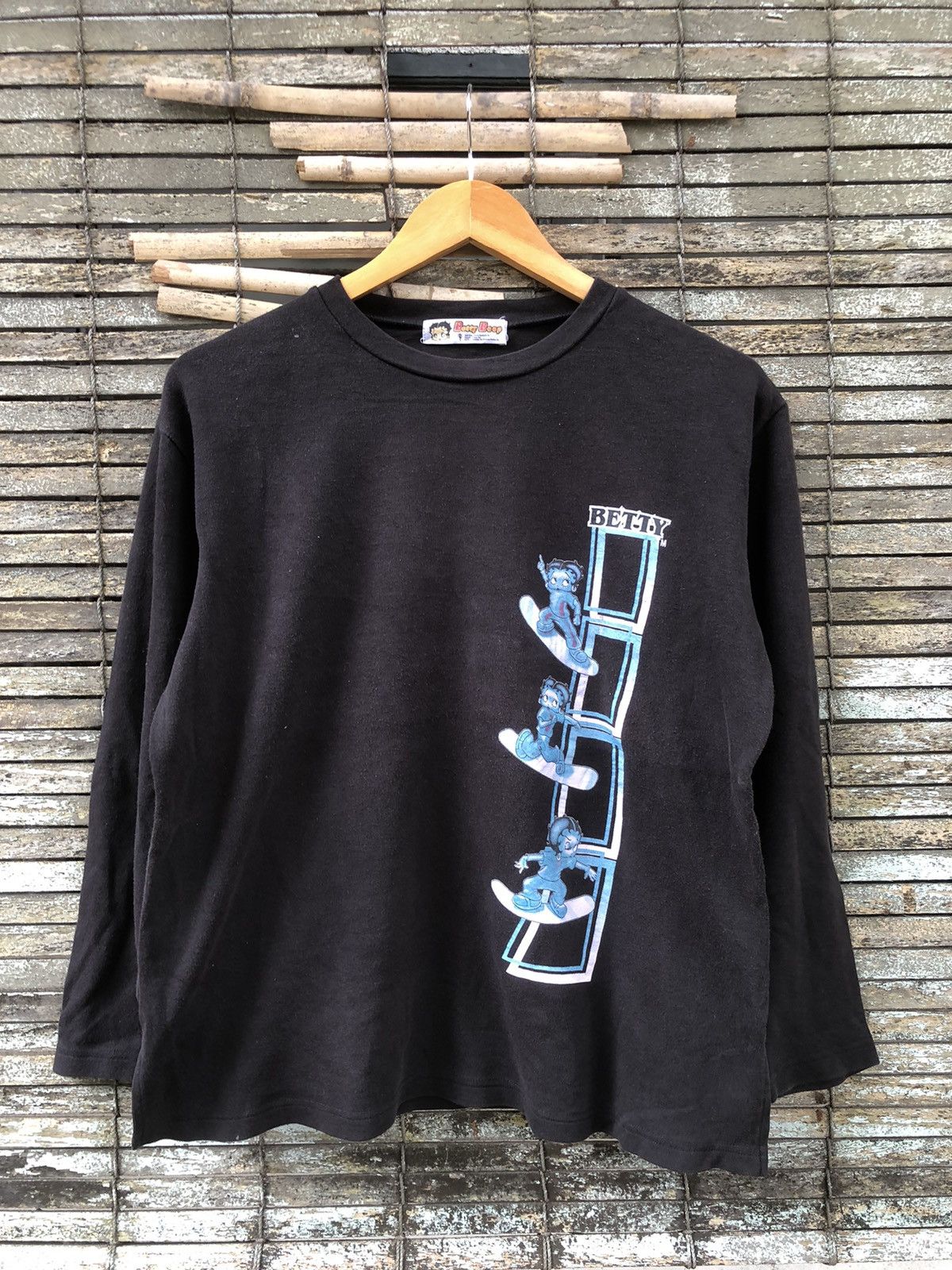 Cartoon Network × Japanese Brand × Vintage Vintage Y2K Betty Boop Snowboard Backhit Tshirt Size US L / EU 52-54 / 3 - 10 Thumbnail