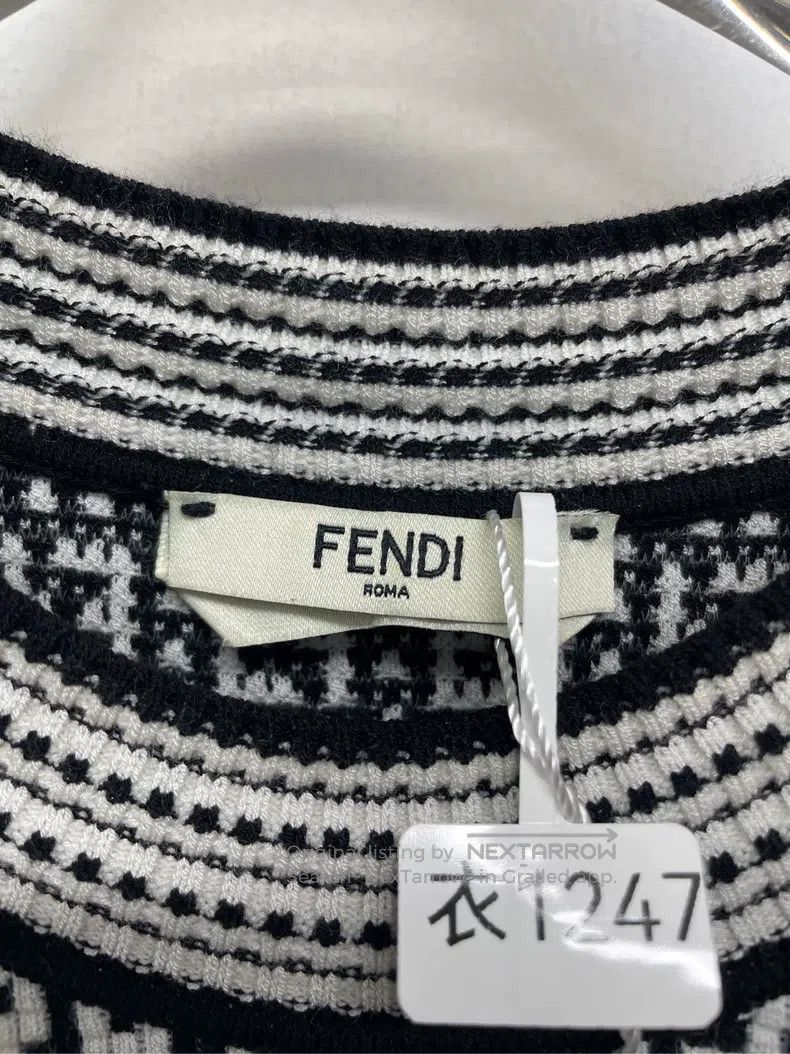 Fendi Fendi Monogram Printed Short-Sleeve T-Shirt Size XS / US 0-2 / IT 36-38 - 2 Thumbnail