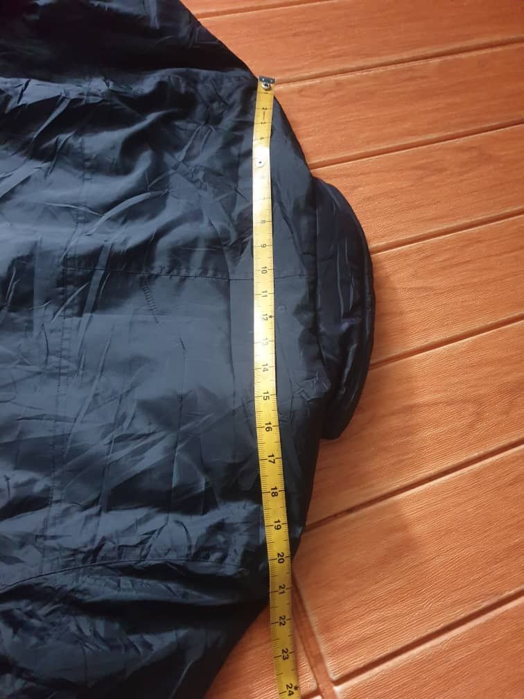 Uniqlo Uniqlo black colour puffer jacket Size US L / EU 52-54 / 3 - 9 Thumbnail