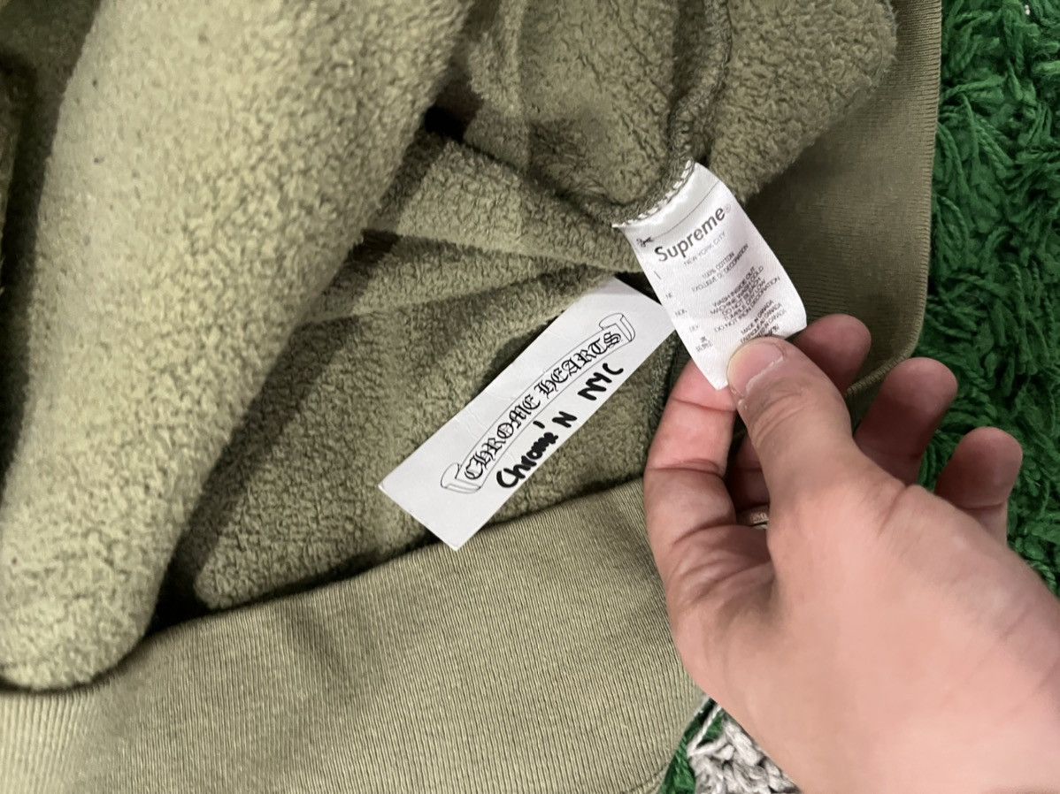 Supreme × Wtaps Supreme WTAPS Olive Sic’ Em’ Hoodie Size US S / EU 44-46 / 1 - 7 Thumbnail