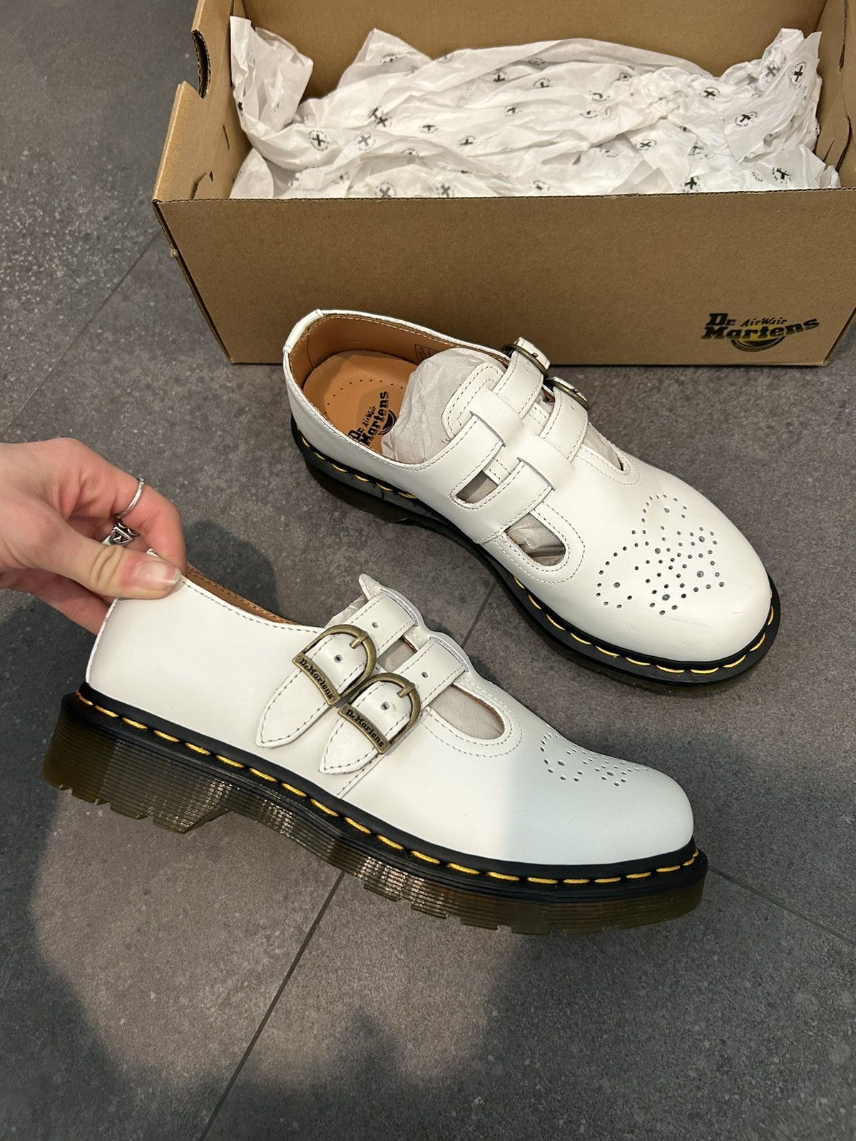 Dr. Martens Dr. Martens Mary Jane Size US 7 / IT 37 - 2 Thumbnail