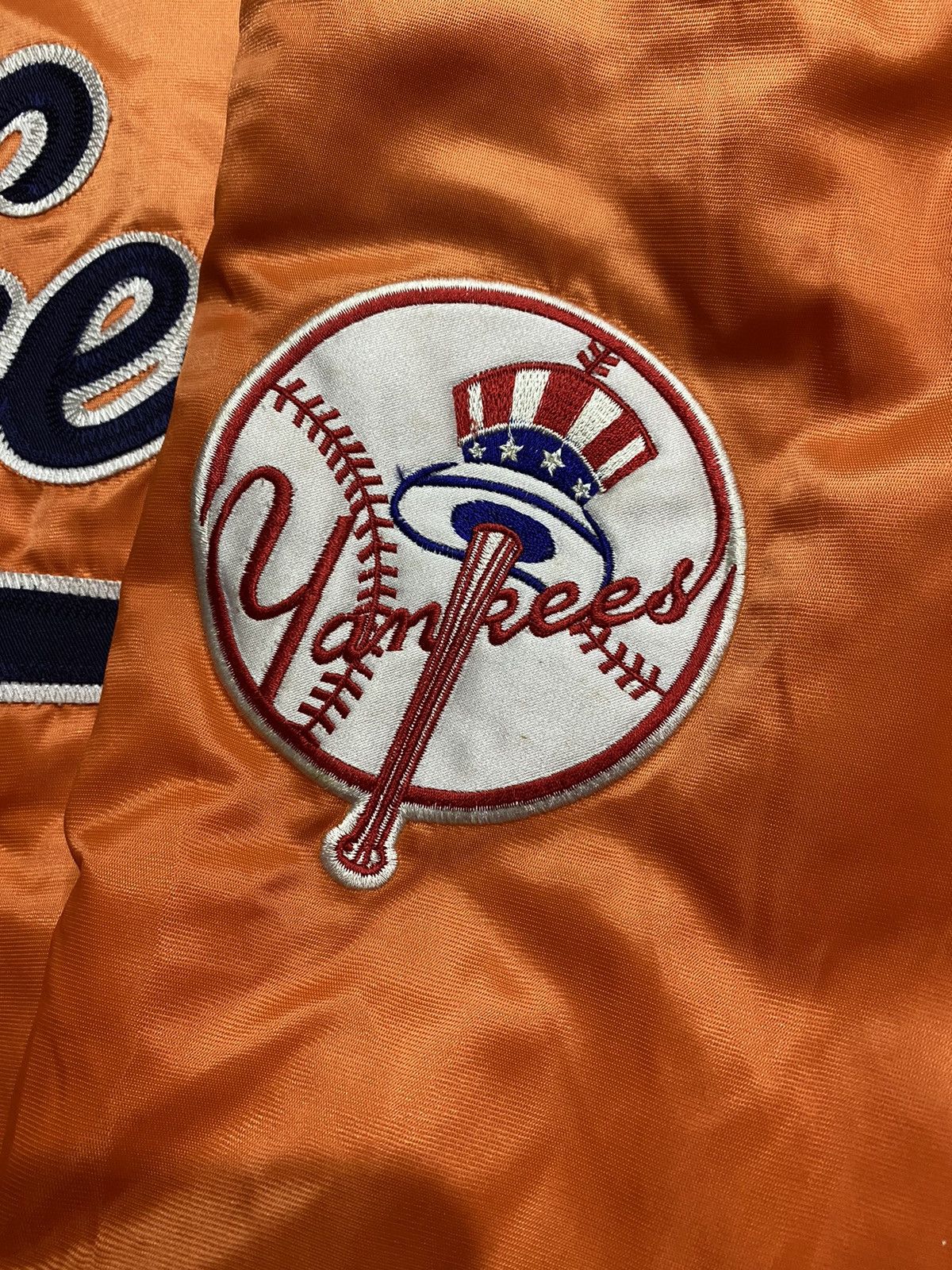 Vintage VINTAGE 90’S STARTER NEW YORK YANKEES SATIN JACKET ORANGE Size US XXL / EU 58 / 5 - 6 Thumbnail