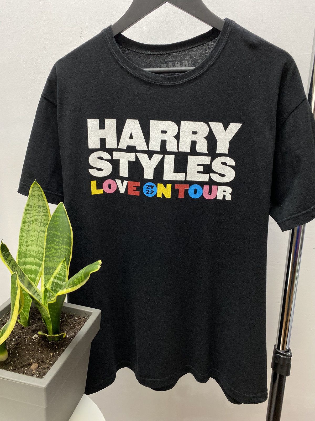 Band Tees Harry Styles Love on Tour 2022 T Shirt Size US XL / EU 56 / 4 - 5 Thumbnail