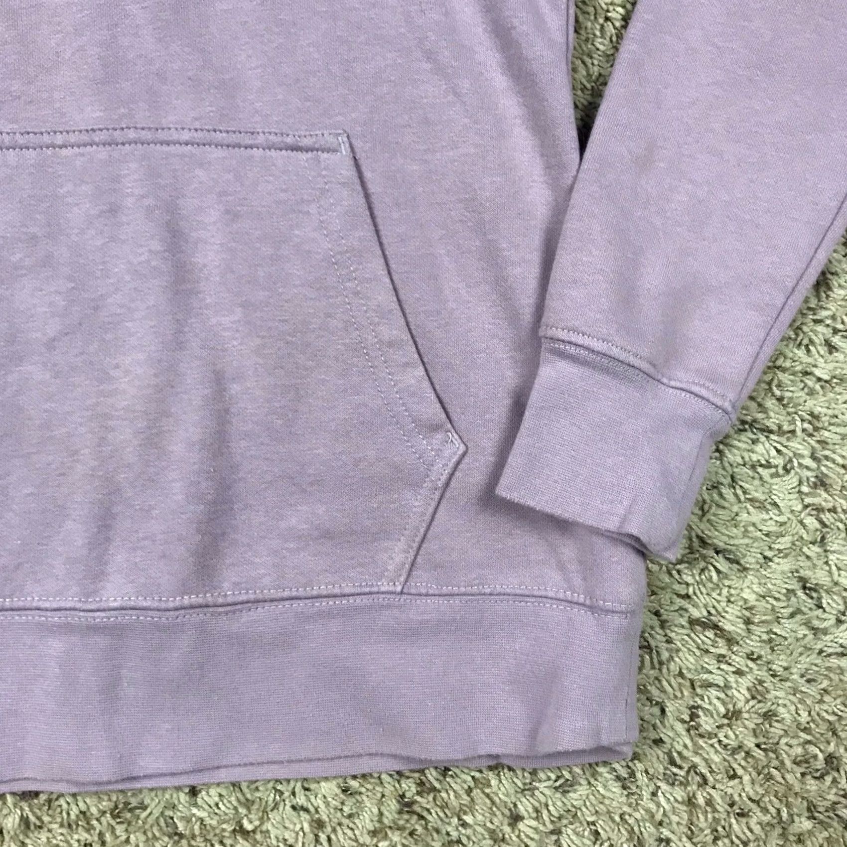 The North Face VINTAGE The North Face Purple Hoodie Sweatshirt Women’s Small White Logo Graphic Size S / US 4 / IT 40 - 5 Thumbnail