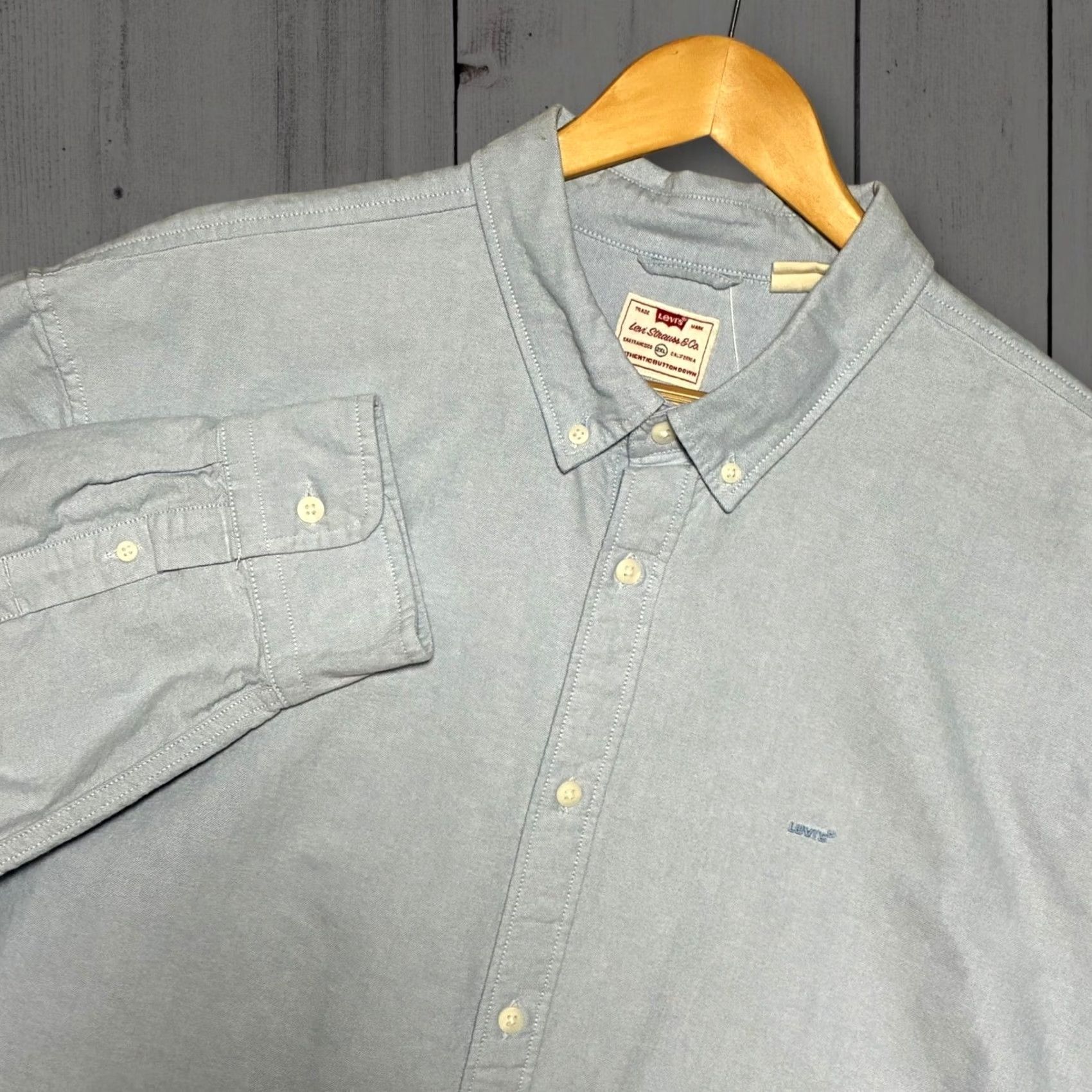 Levi's Levi's Men's XXL Blue Oxford Shirt Relaxed Fit Cotton Long Sleeve Button Down Casual Workwear Size US XXL / EU 58 / 5 - 2 Thumbnail