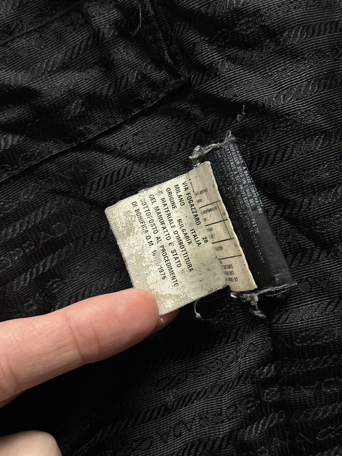 Prada Vintage Prada Gabardine Mainline Nylon Puffer Down Jacket Size US M / EU 48-50 / 2 - 20 Thumbnail