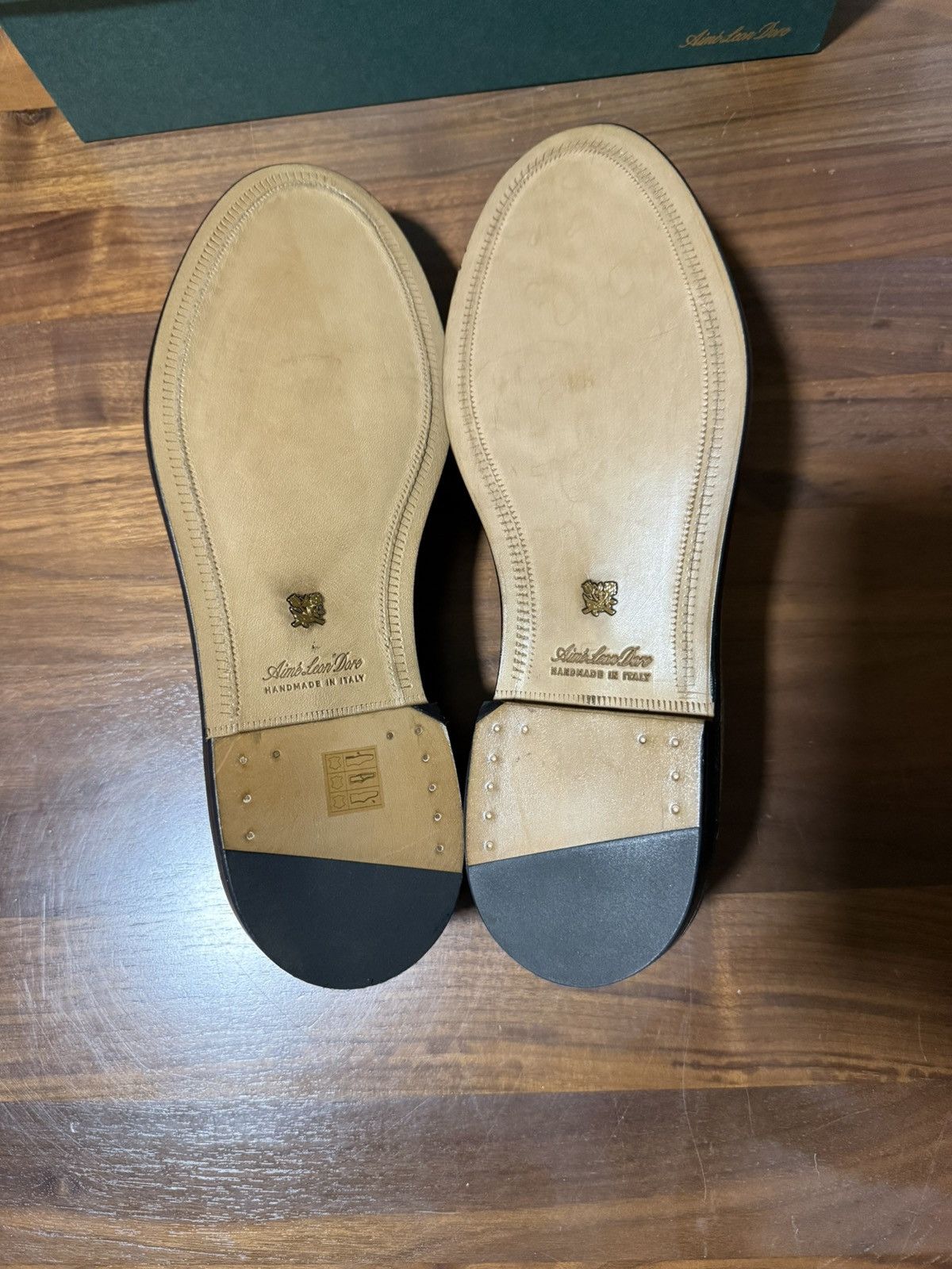 Aime Leon Dore Aime Leon Dore Suede Queens Crest Loafer in “OLIVA” Size 11 Size US 11 / EU 44 - 7 Thumbnail