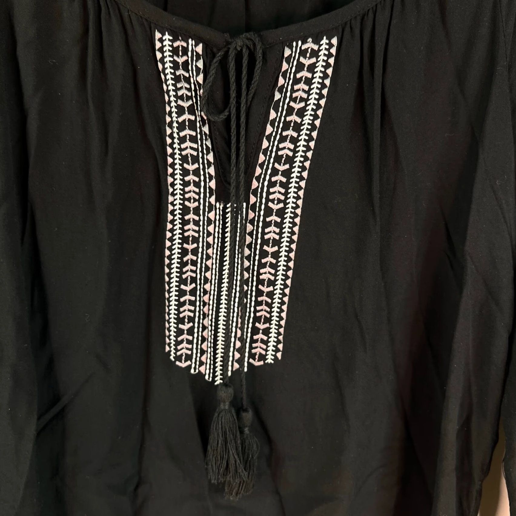 Faded Glory VINTAGE Faded Glory BOHO Embroidered Top Shirt M Black Geometric 90s Theme Womens Size M / US 6-8 / IT 42-44 - 2 Thumbnail