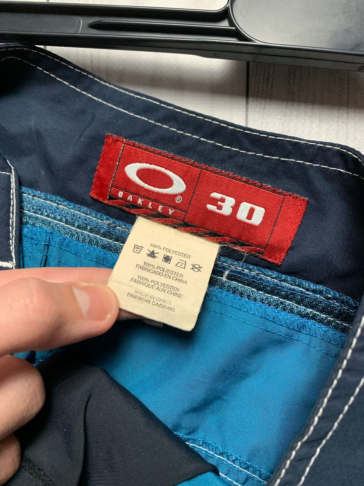 Oakley × Vintage Vintage Oakley logo surf shorts size S logo rare wave Size US S / EU 44-46 / 1 - 3 Thumbnail