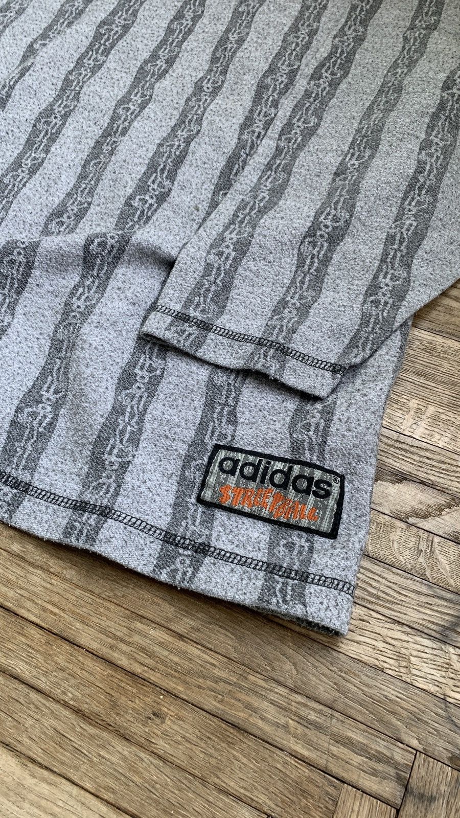 Adidas Vintage adidas streetball sweatshirt 90s Size US L / EU 52-54 / 3 - 3 Thumbnail