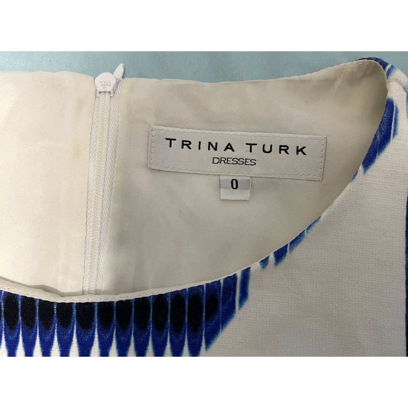 Trina Turk Trina Turk Minimalist Kiara Tie Dye Zipper Blue White Dress Size XS / US 0-2 / IT 36-38 - 5 Thumbnail