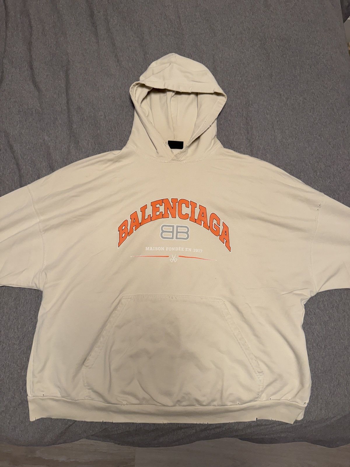 Balenciaga Balenciaga Distressed Hoodie Size US M / EU 48-50 / 2 - 1 Thumbnail