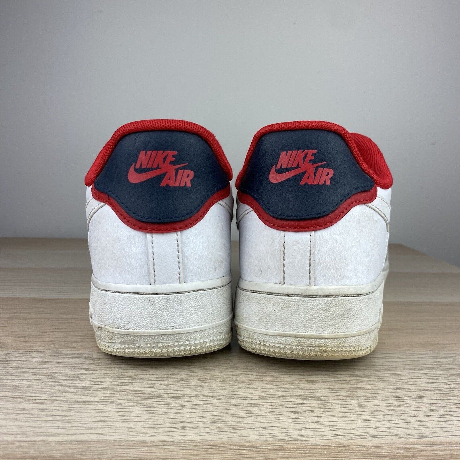 Nike Nike Mens White Red Air Force 1 Shoes Size 10 Used Size US 10 / EU 43 - 4 Thumbnail