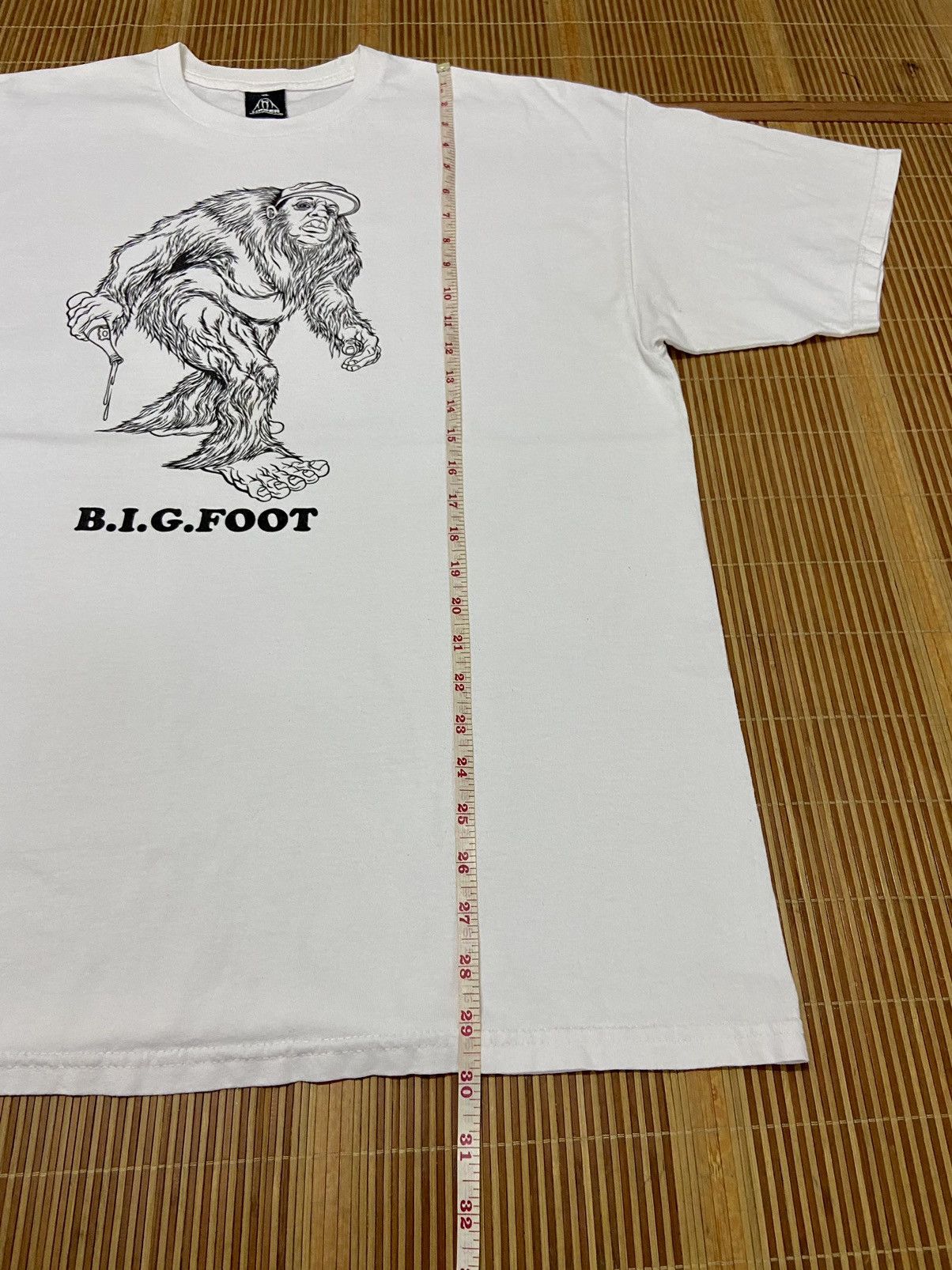 Upper Playground UPPER PLAYGROUND BIGFOOT GRAPHIC TEE Size US XL / EU 56 / 4 - 8 Thumbnail