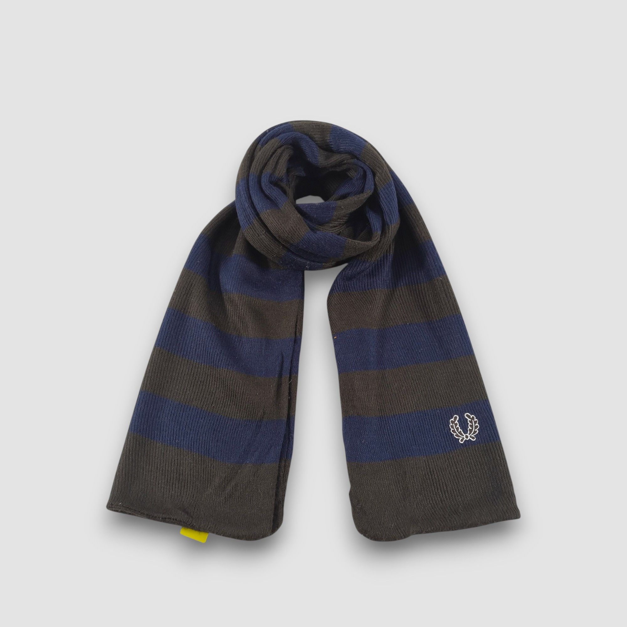 Fred Perry Vintage Fred Perry Scarf Muffler Wool Scarves Size ONE SIZE - 1 Thumbnail