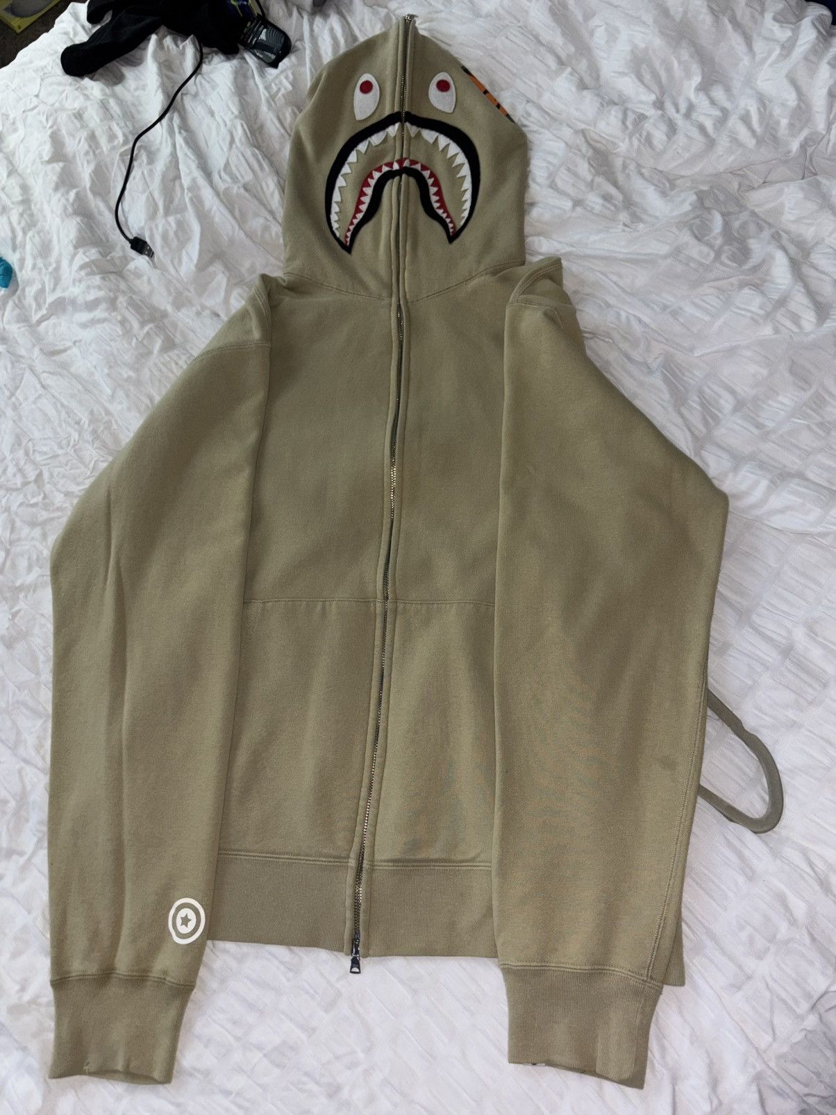 Bape Rare Bape full zip shark hoodie xxxl/3x i am plugging ! Size US XXL / EU 58 / 5 - 11 Thumbnail