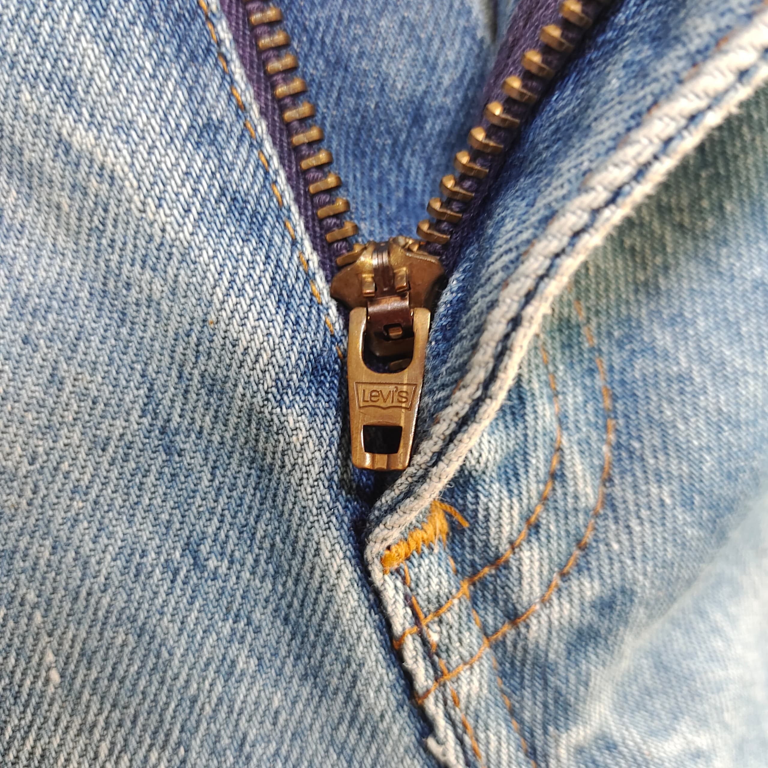 Levi's Levi’s 90s 505 – Ice-Blue Honeycomb Fade, Hong Kong-Made Size US 34 / EU 50 - 6 Thumbnail