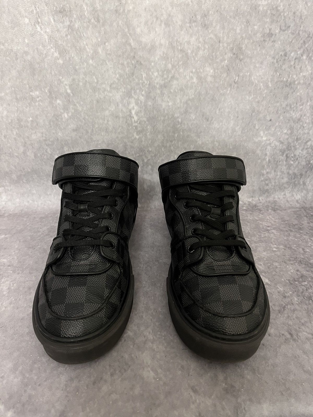 Louis Vuitton Louis Vuitton Sneakers Size US 8 / EU 41 - 1 Thumbnail