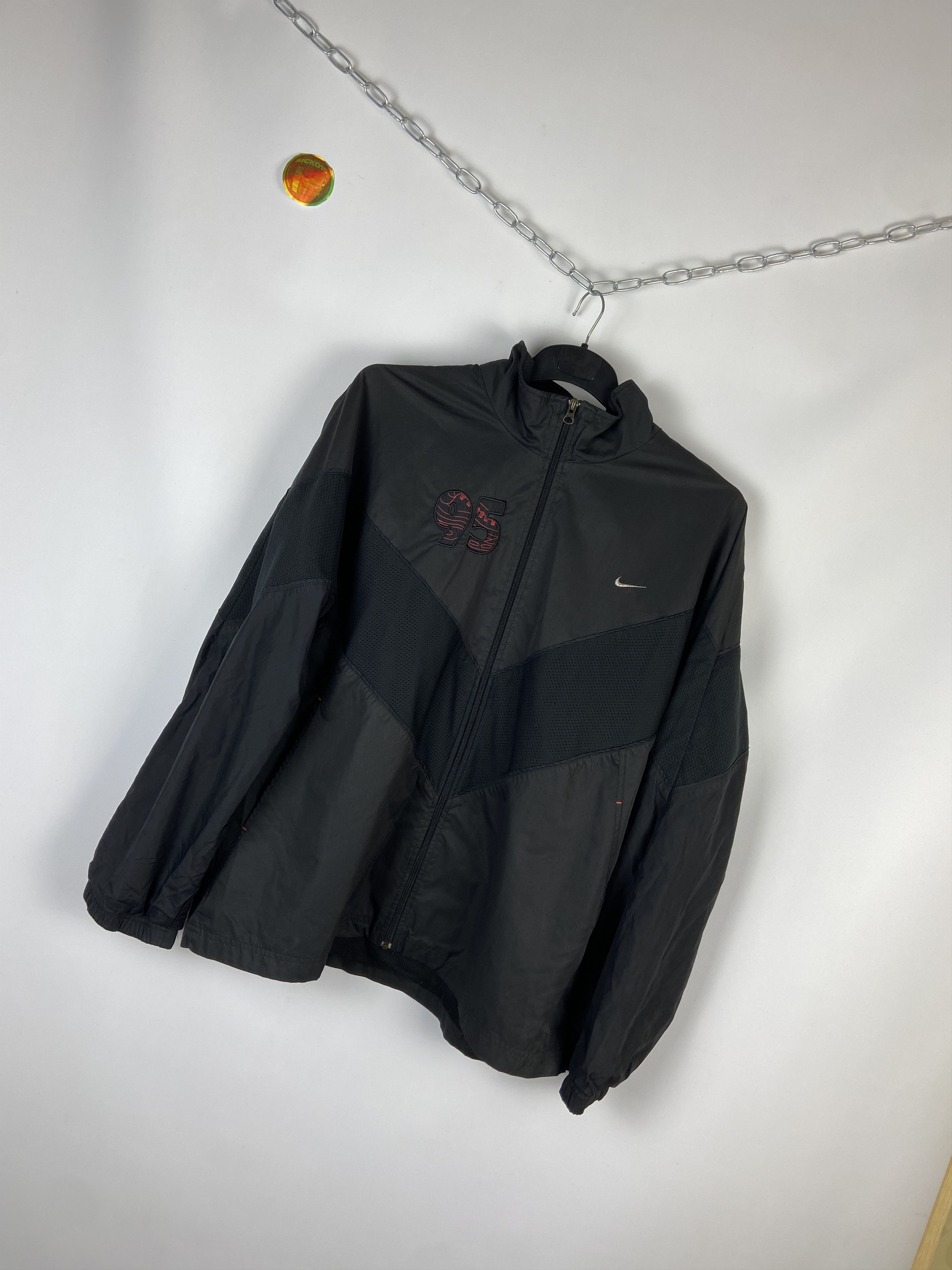 Nike Vintage Nike USA Jacket 95 Air Max Size US XL / EU 56 / 4 - 2 Thumbnail