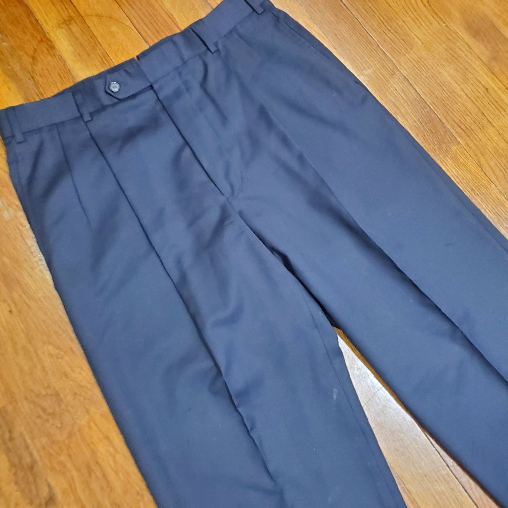 Brooks Brothers Brooks Brothers Country Club Dress Pants Mens 34x29 Navy Wool Pleated Cuffed Dress Pants Men 34 Navy Wool Pleated Cuffed Size US 34 / EU 50 - 6 Thumbnail