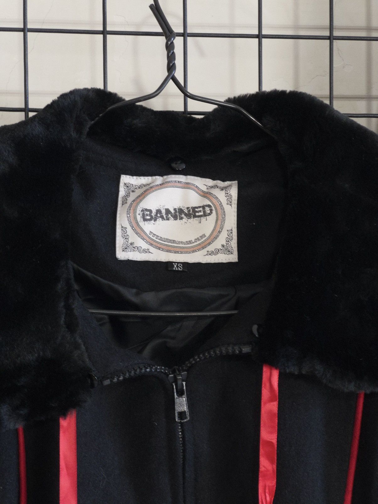 Vintage Banned retro gothic black and red coat with bows Size XS / US 0-2 / IT 36-38 - 2 Thumbnail