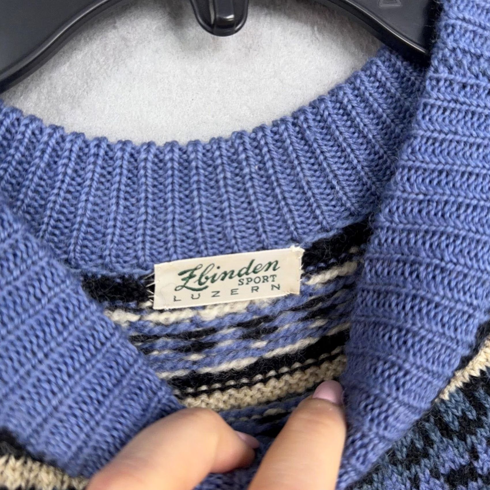 Vintage VINTAGE Zbinden Sport Luzern Sweater Womens Small White Fair Isle Ski Pullover Crew Neck Winter Knit Casual Womens Size S / US 4 / IT 40 - 6 Thumbnail