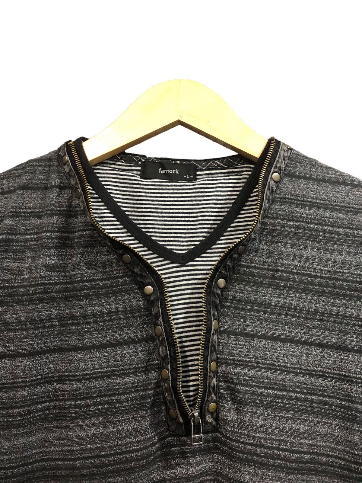 Hysteric Glamour GOTHIC STUDDED ZIPPER DOUBLE LAYER LONGSLEEVE Size US L / EU 52-54 / 3 - 4 Thumbnail