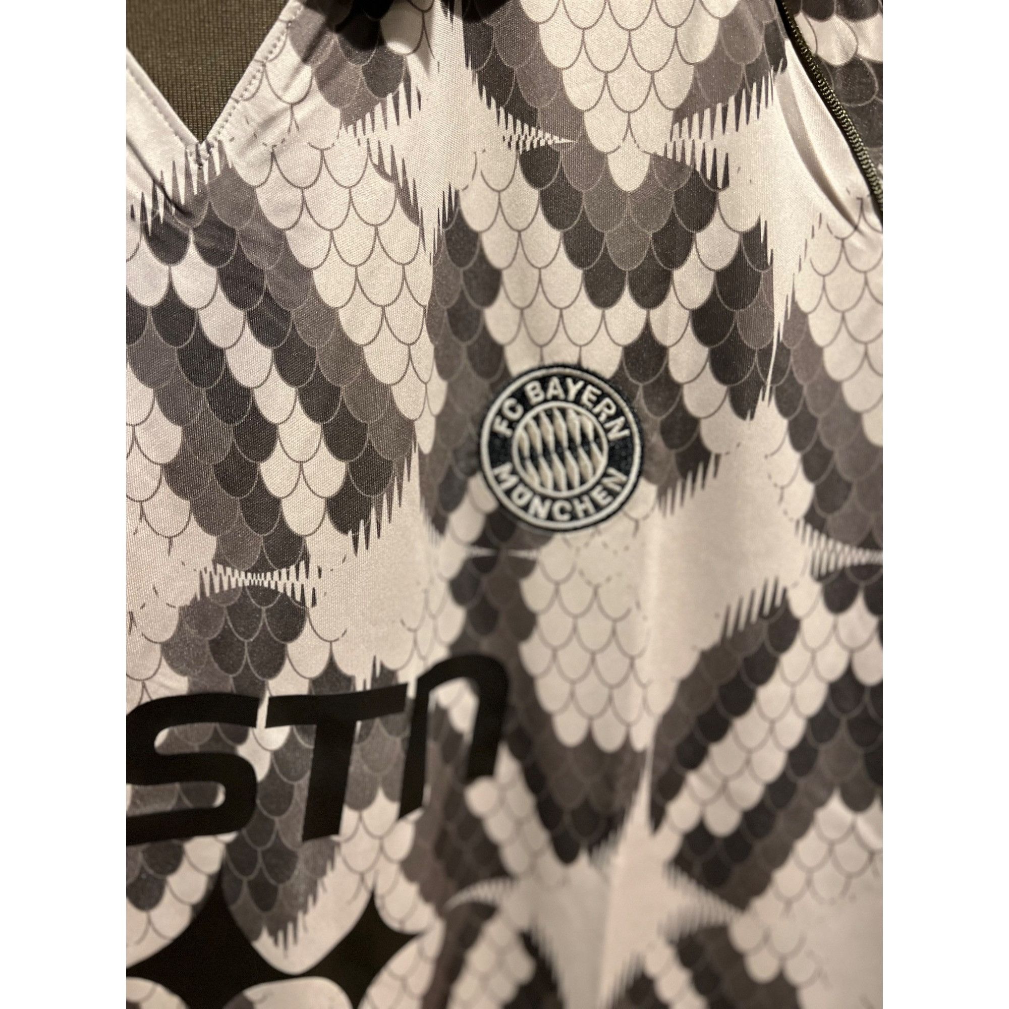 Adidas Adidas FC Bayern Munich BSTN Jersey - NWT - Size XXL Size US XXL / EU 58 / 5 - 5 Thumbnail