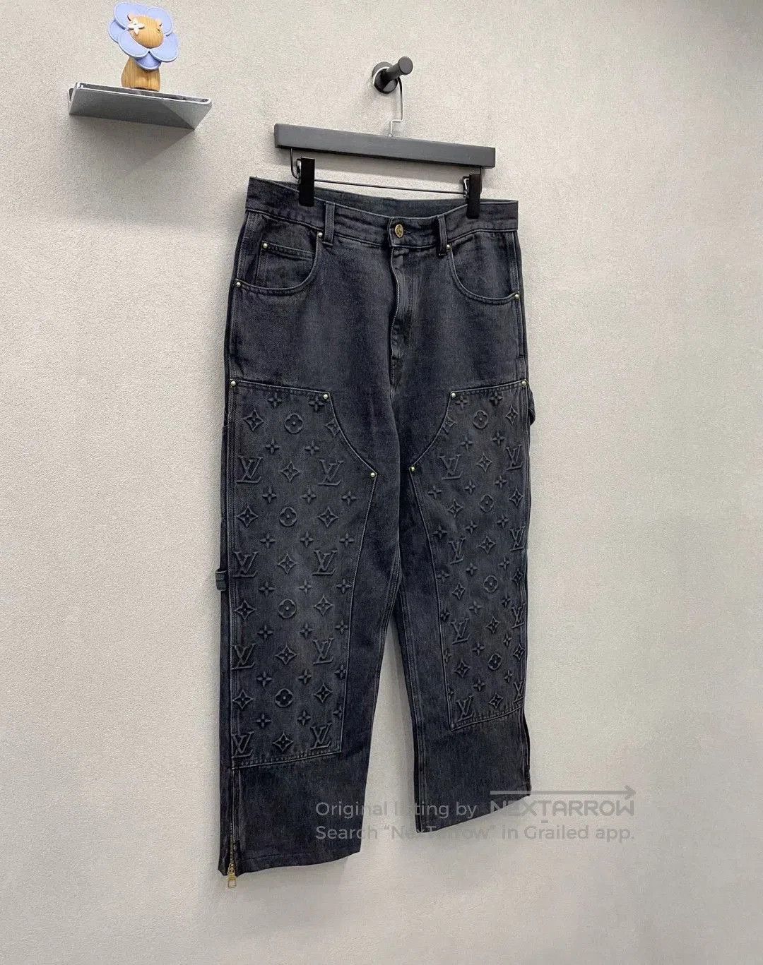 Louis Vuitton black denim cargo pants size 33. Size US 33 - 3 Thumbnail