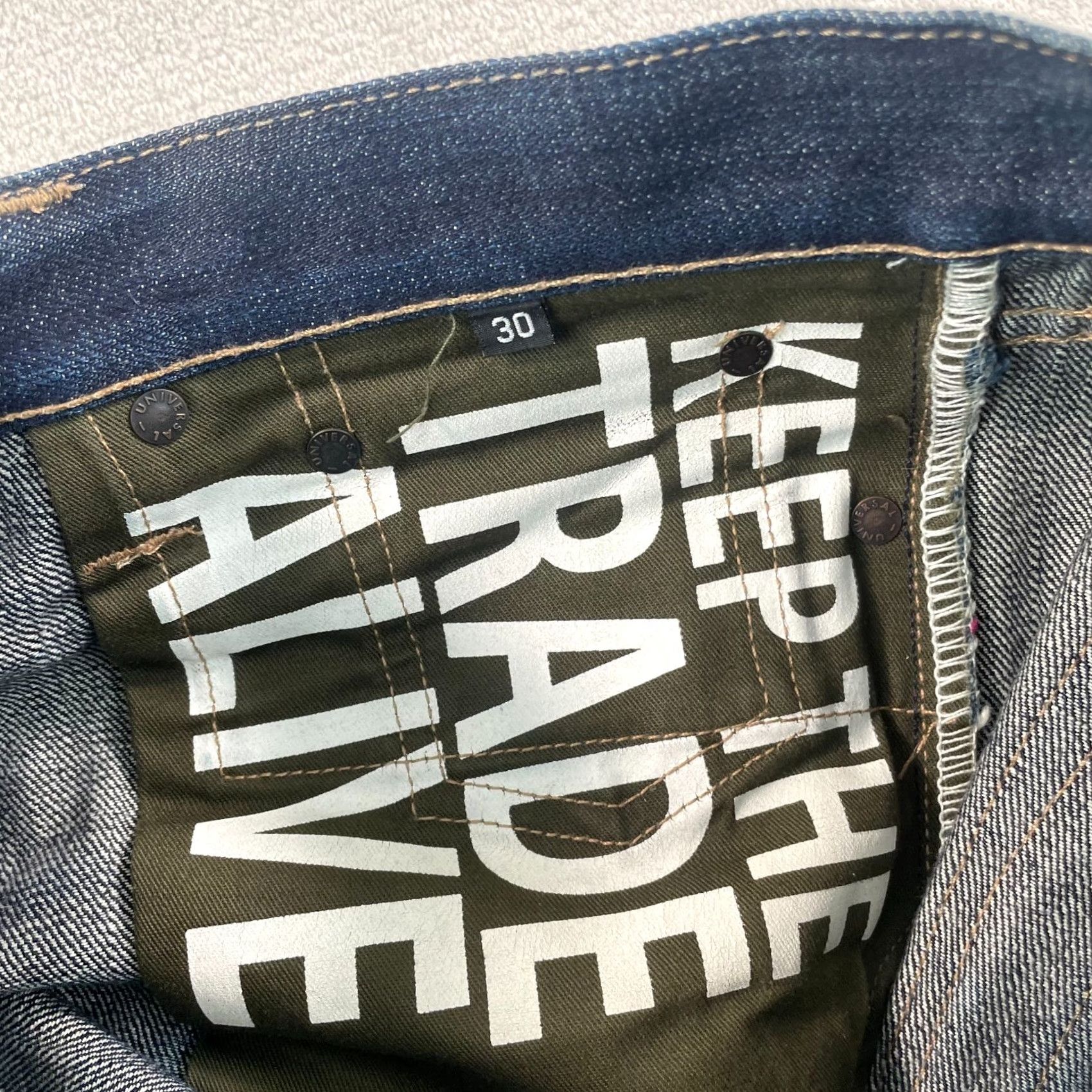 Rogue Territory Rogue Territory Jeans SK Men 32x36 15.25oz Selvedge Japanese Denim 6 Pocket Slim Straight Blue repeated? Size US 32 / EU 48 - 7 Thumbnail