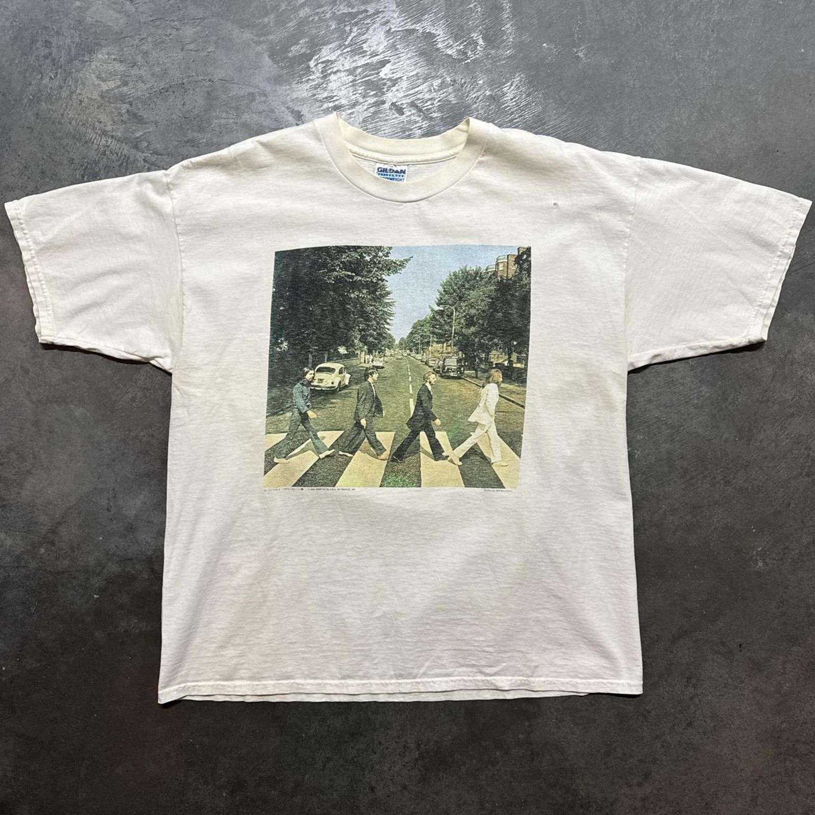 Vintage Vintage 90s The Beatles Abbey Road Double Sided Band T-Shirt Size US XL / EU 56 / 4 - 1 Thumbnail