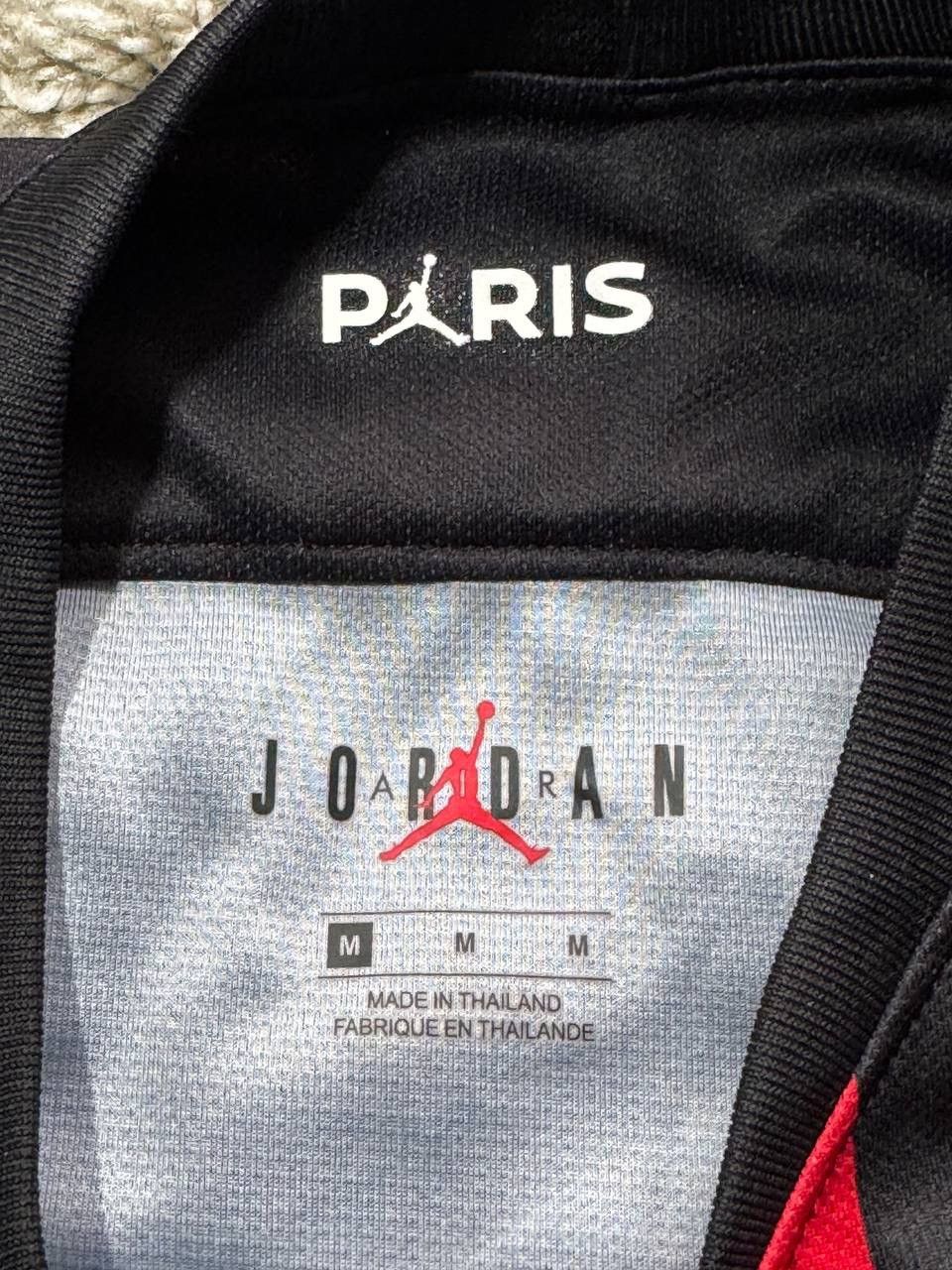 Jordan Brand Air Jordan PSG 2019-2020 fourth shirt soccer jersey Size US M / EU 48-50 / 2 - 4 Thumbnail