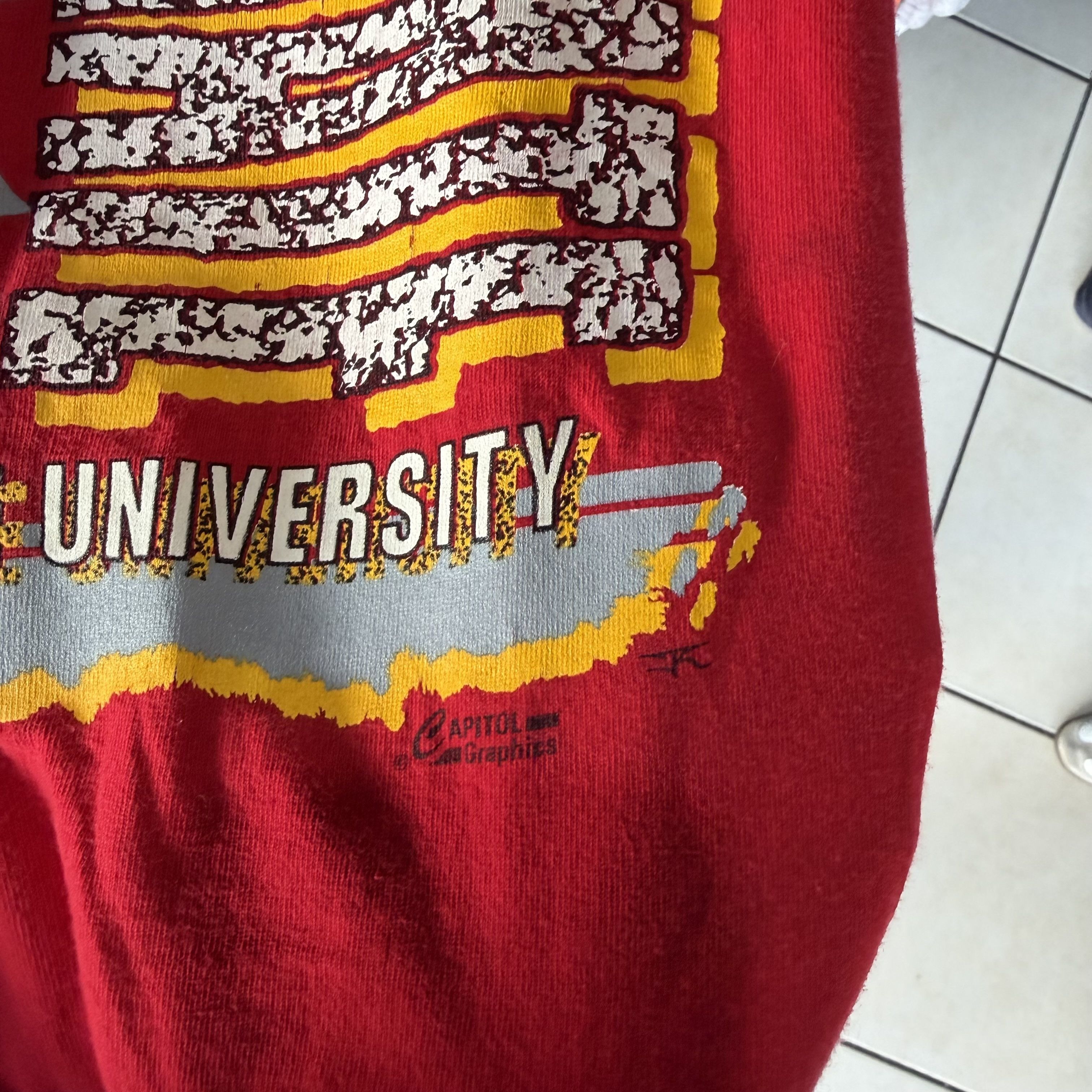 NCAA Vtg Ohio State Buckeyes T Shirt Large Red 90's NCAA Block Size US L / EU 52-54 / 3 - 7 Thumbnail