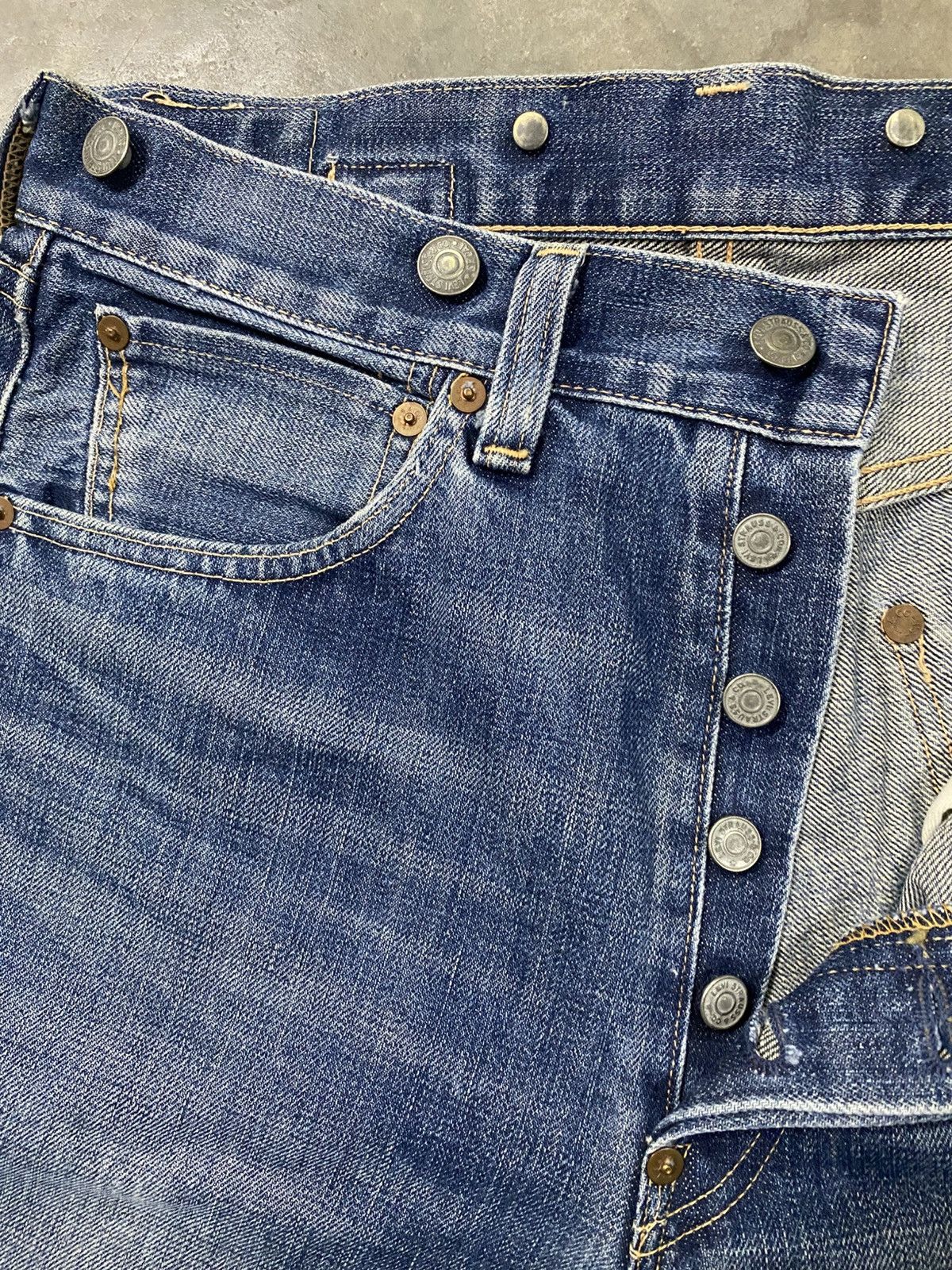 Levi's × Levi's Vintage Clothing × Vintage Vintage Levis 501XX Selvedge Buckle Back @226imn Size US 31 - 20 Thumbnail