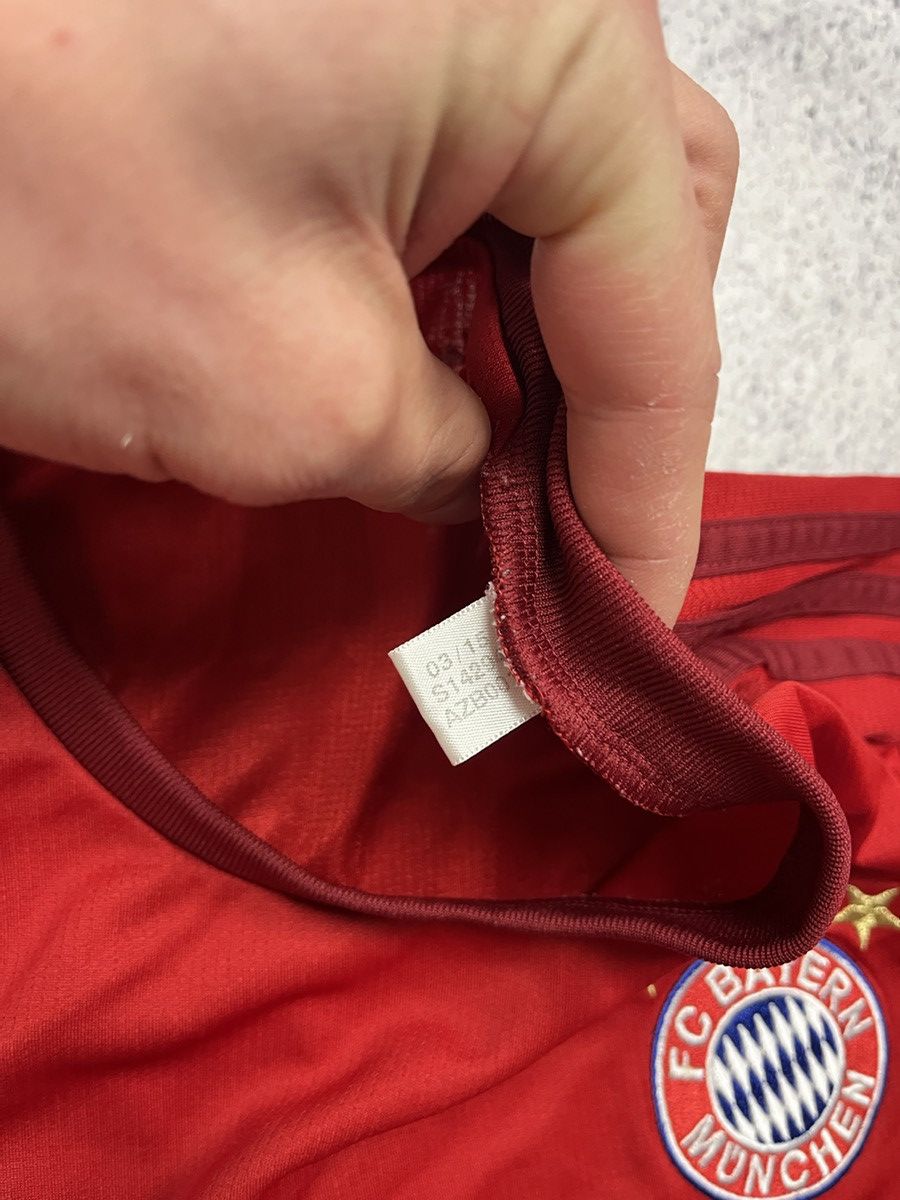 Adidas Bayern Munich 2015-2016 Home Soccer Jersey Football Shirt Size US L / EU 52-54 / 3 - 6 Thumbnail