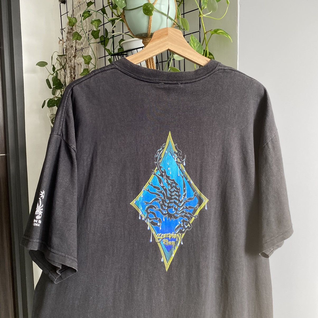 Vintage Thrashed Faded Vintage 90s Scorpion Bay Surfboard ERD GRUNGE Size US XL / EU 56 / 4 - 4 Thumbnail