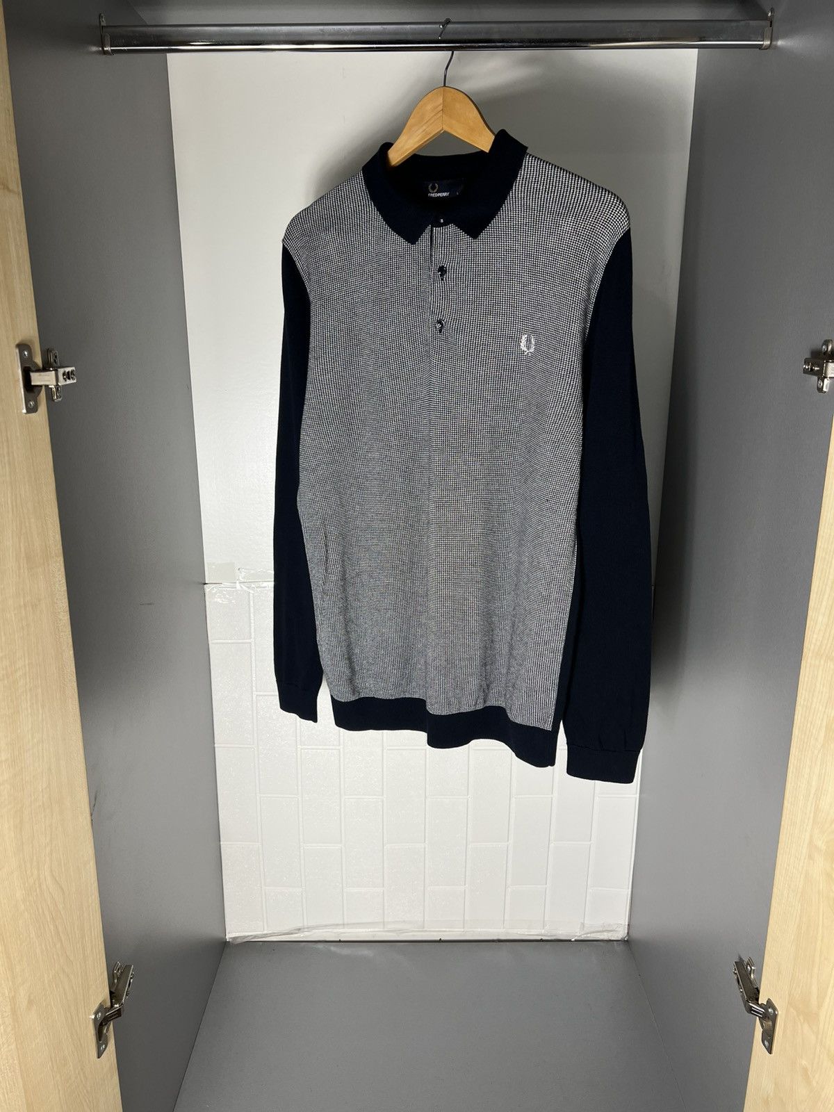 Fred Perry VINTAGE FRED PERRY LONG SLEEVE POLO CASUAL DESIGNER DELUX Size US L / EU 52-54 / 3 - 11 Thumbnail