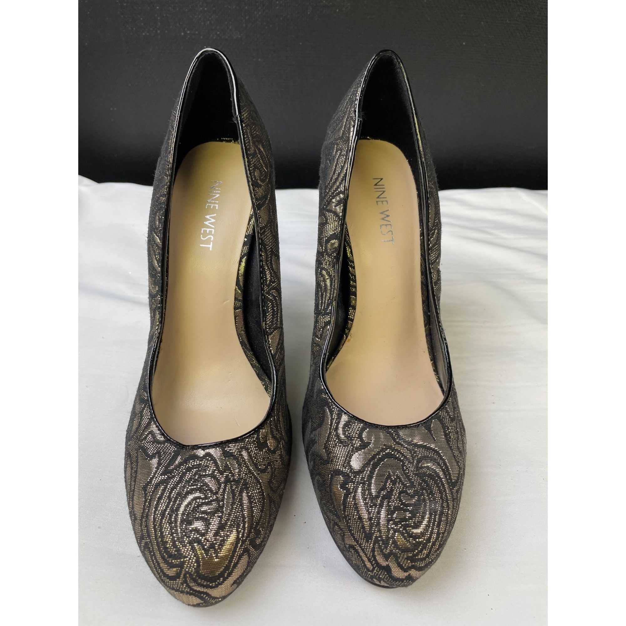 Nine West Nine West Women s Black Gold High Heeled 4.5 Shoes Size 8M Grailed