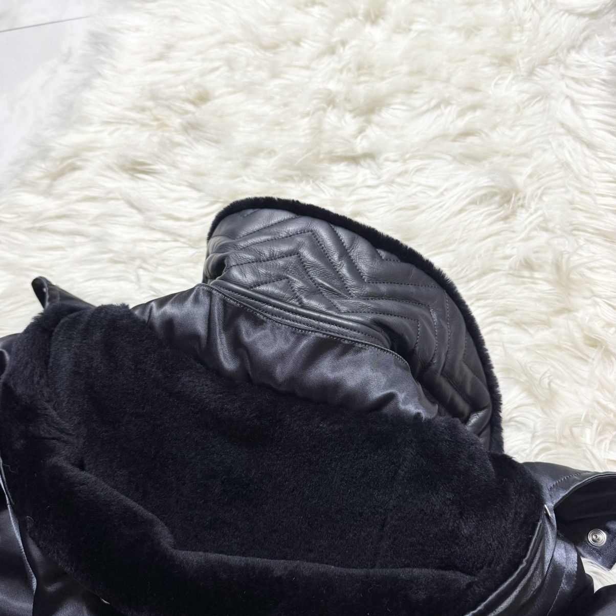 Louis Vuitton Louis Vuitton Runway Leather Bomber Jacket with Fur Hood Size US M / EU 48-50 / 2 - 20 Thumbnail