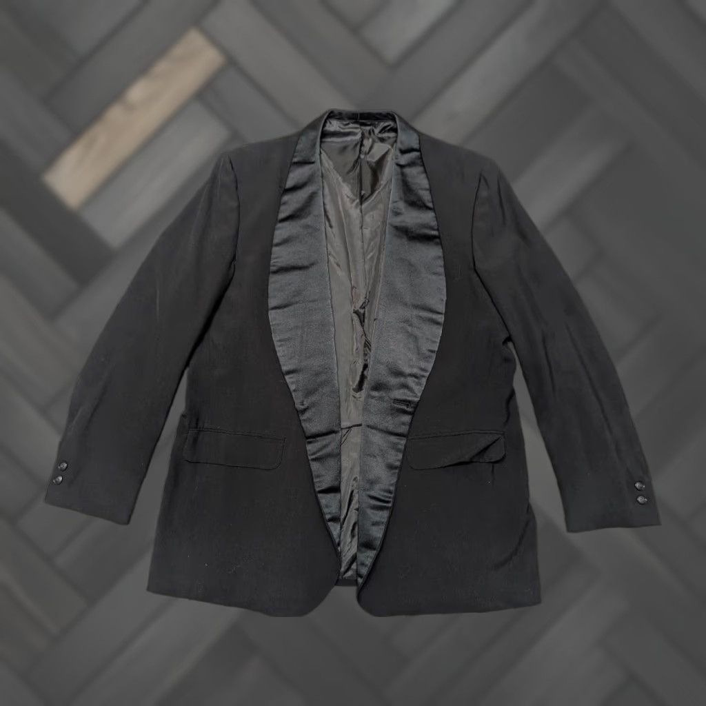 Vintage VINTAGE USA made 1970s-80s tuxedo blazer 46R black wool SHAWL smoking jacket Blazer Mens 46R Black Wool Shawl 80s 70s Formal Modern Size 46R - 1 Thumbnail