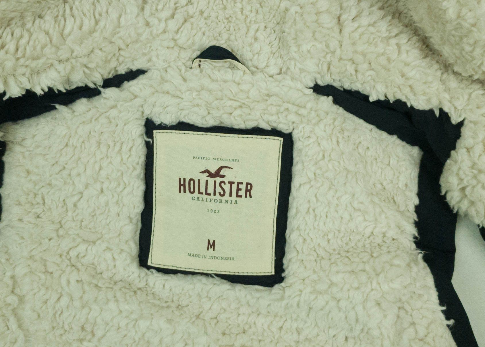 Hollister Hollister womens waistcoat zip fur lining size S-M vgc Size M / US 6-8 / IT 42-44 - 5 Thumbnail