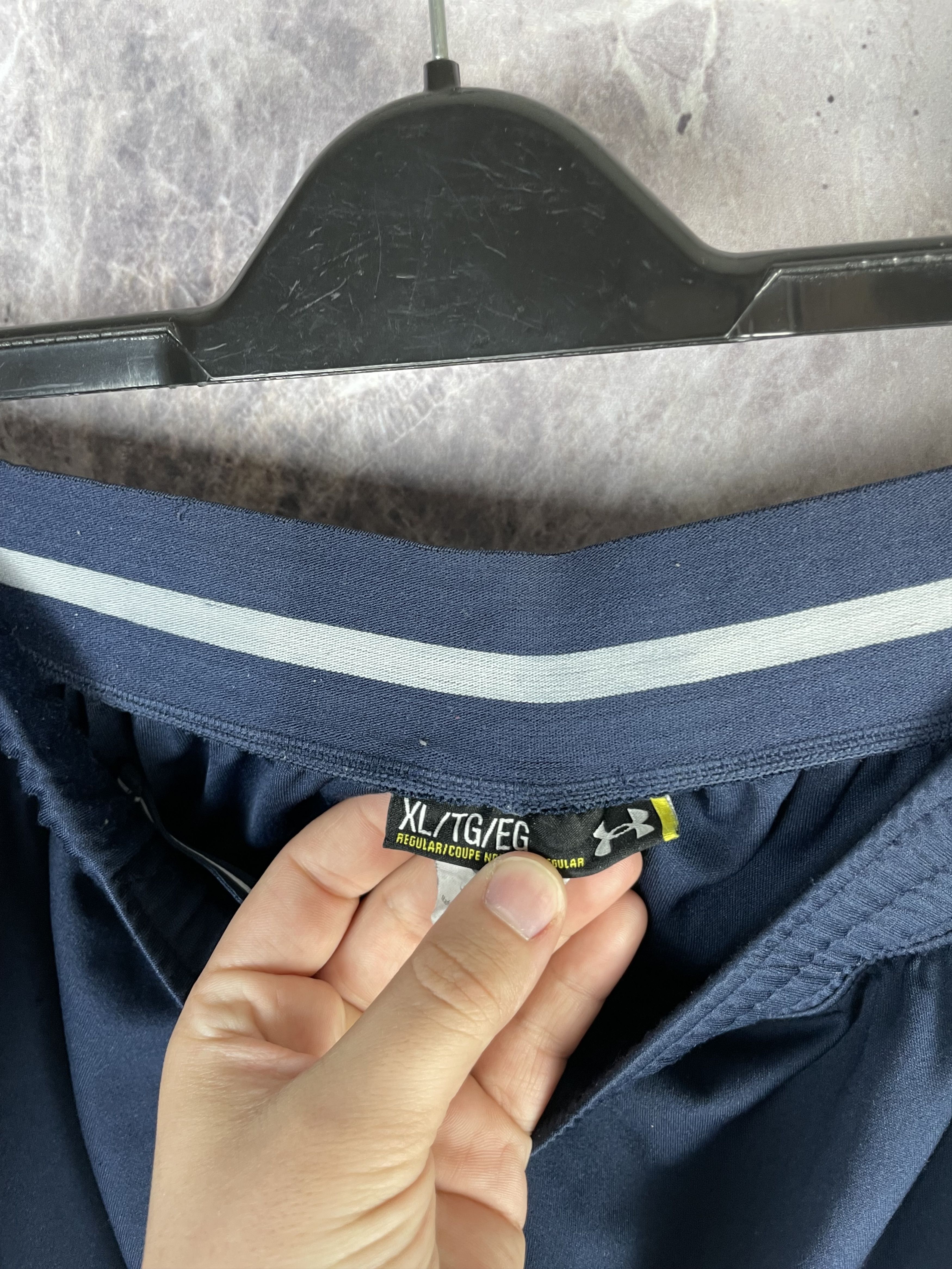 Nike Under Armour Tottenham Mens Shorts y2k Size US 36 / EU 52 - 5 Thumbnail