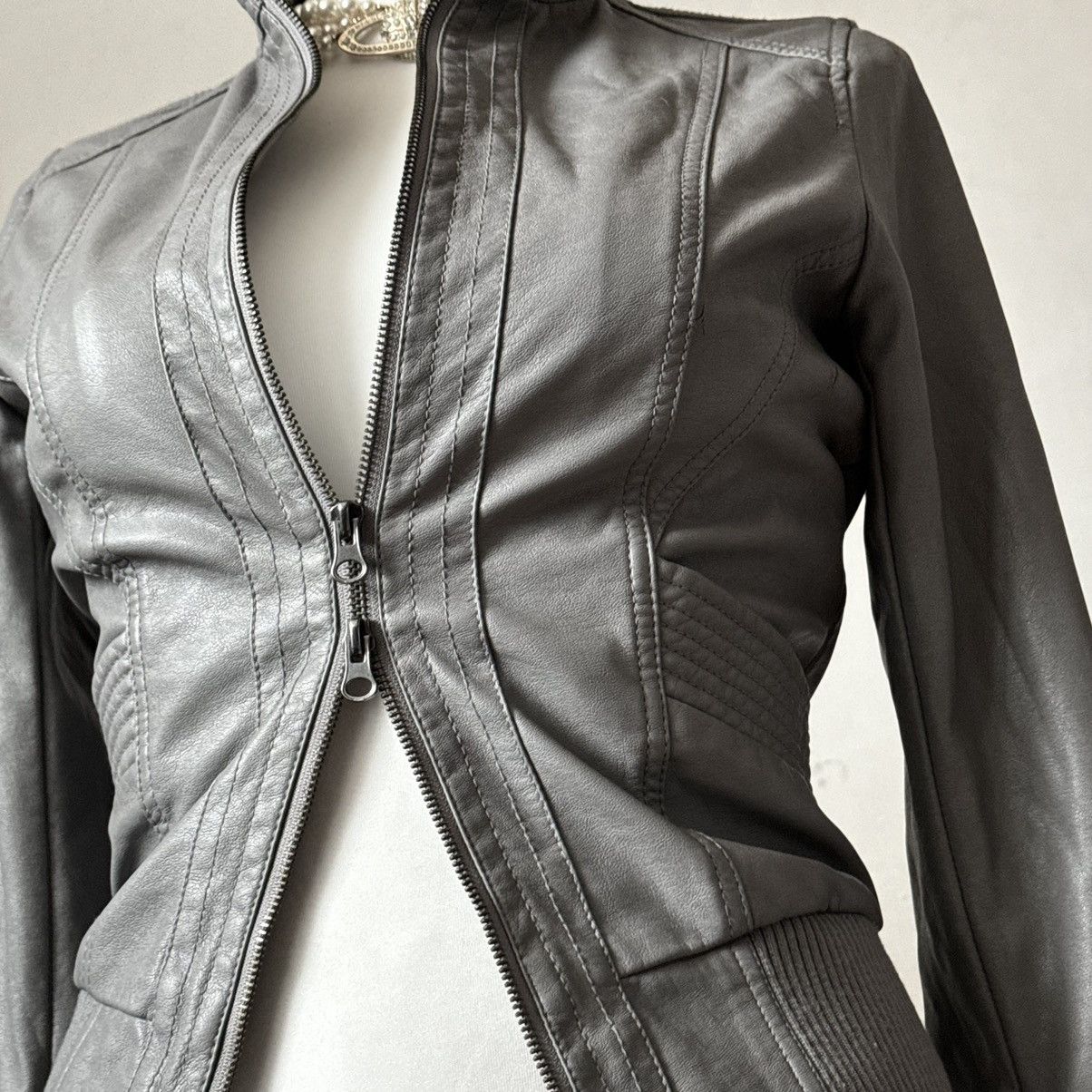 Vintage Avant - Garde distressed leather grafit biker jacket Size S / US 4 / IT 40 - 3 Thumbnail