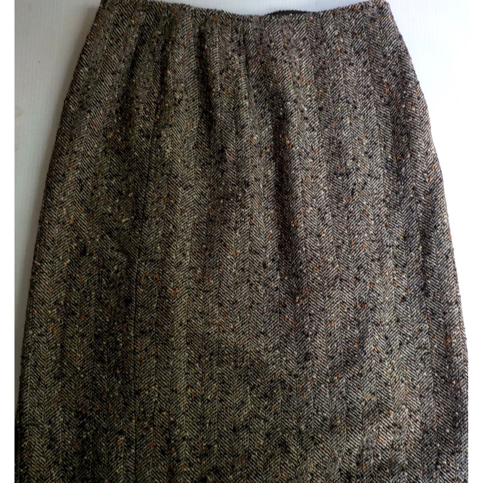 Vintage VINTAGE Carlisle Blazer Skirt Set Wool Blend-Removable Fur Collar Brown Size 0 2 Women’s 2 Piece Women Brown Skirt Suit Mens? No Size 25" / US 0 / IT 36 - 7 Thumbnail