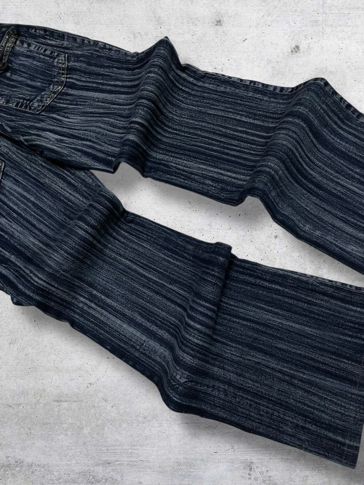 Tornado Mart VINTAGE SUNROSE JAPAN DESIGNER 90S OG TRIBAL FLARED DENIM Size US 29 - 13 Thumbnail