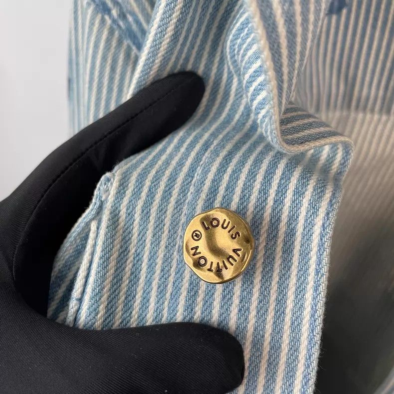 Louis Vuitton Louis Vuitton Blue ink stripe smudged logo long shirt Size US M / EU 48-50 / 2 - 3 Thumbnail