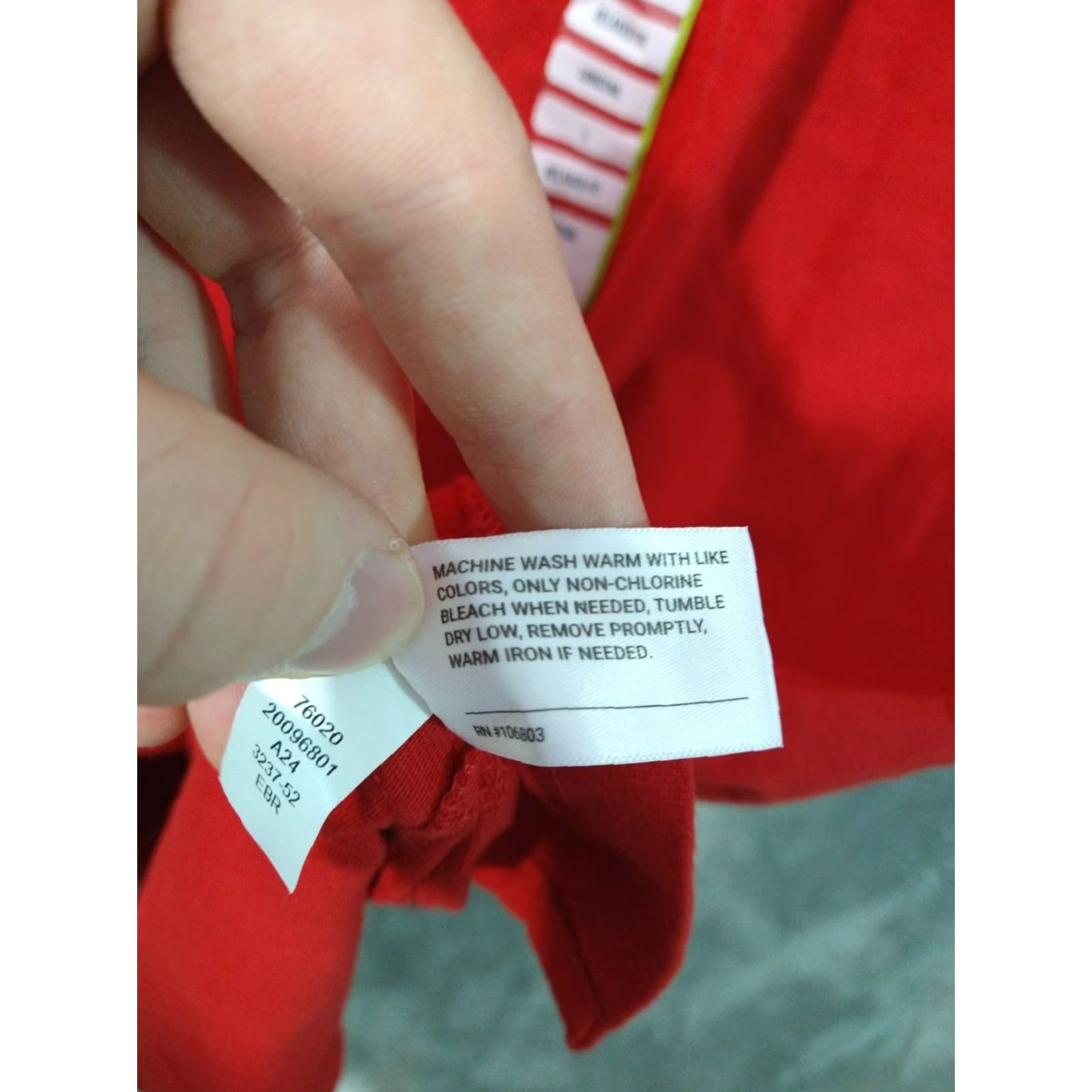 Duluth Trading Company Duluth Trading Shirt Mens L Red Short Sleeve Cotton Relaxed Fit T-Shirt Vintage: No (Oops) Size US L / EU 52-54 / 3 - 7 Thumbnail